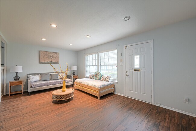 Photo - 10188 Beekman Pl Dr