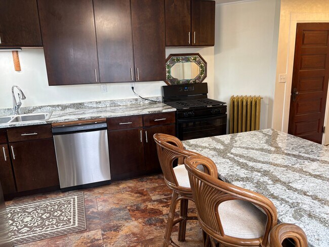 1306 Lincolnway Unit 2
