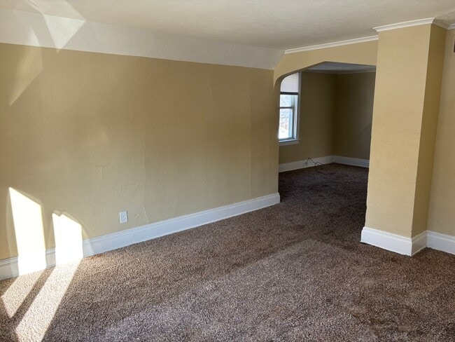 Photo - 3010 Warsaw St Unit Upper