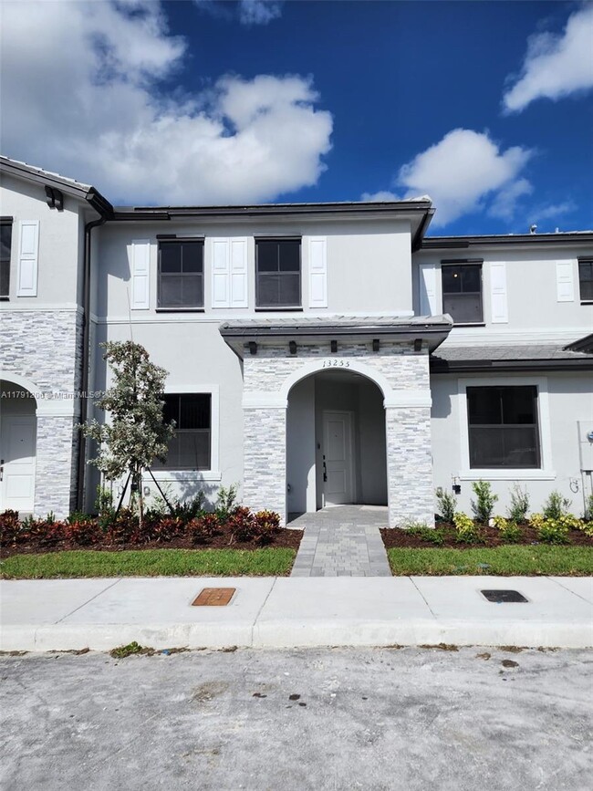 Photo - 13255 SW 286th St Townhome