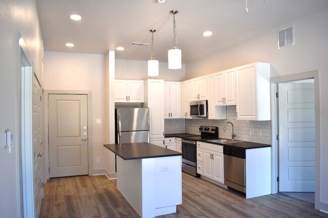 Photo - Touraine Plano