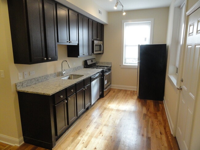 Photo - 4846 N Drake Ave Apartment Unit 2