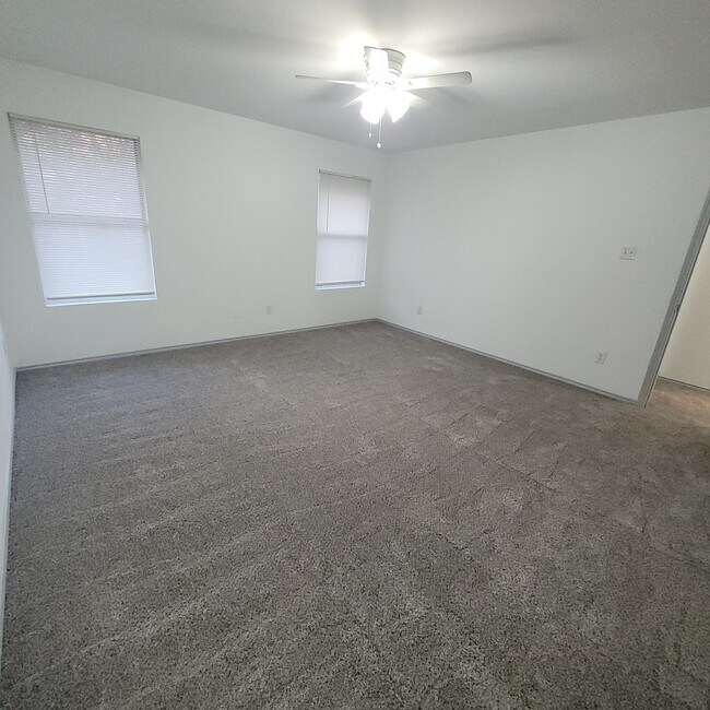 Photo - 200 Alpine Dr