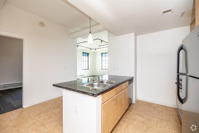 1BR, 1BA - A10/902 SF - The Des Moines Building