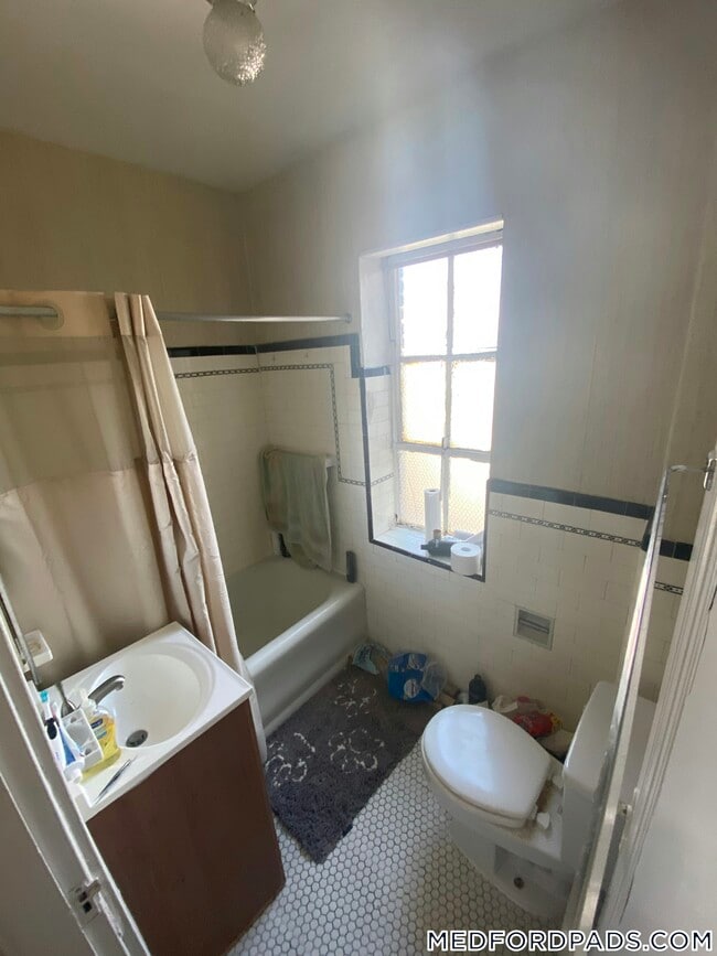 Photo - 63 Fellsway W Unit 17