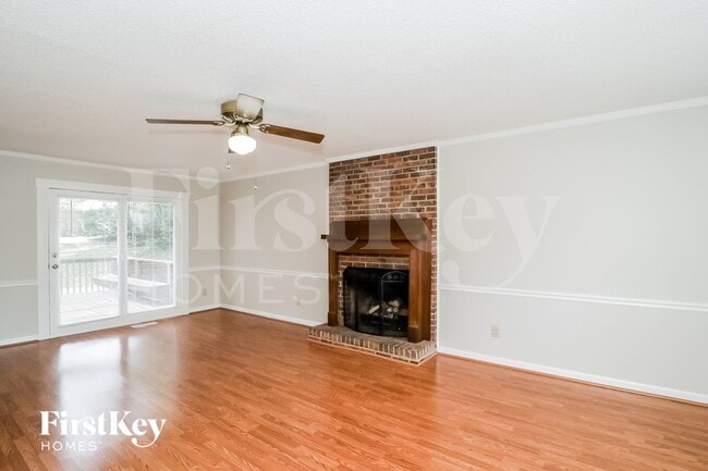 Photo - 2305 Cottage Pl