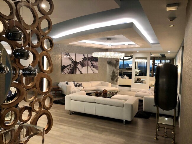 Building Photo - 18555 Collins Ave Unit 2903