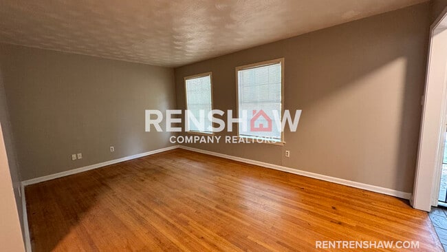 Photo - 4933 Teal Ave