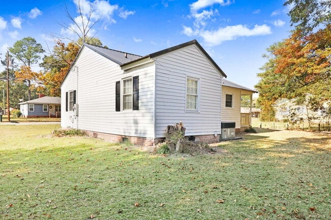Photo - **RENOVATED** 2 BR 1 BA HOME IN GOLDSBORO- close to SJAFB!