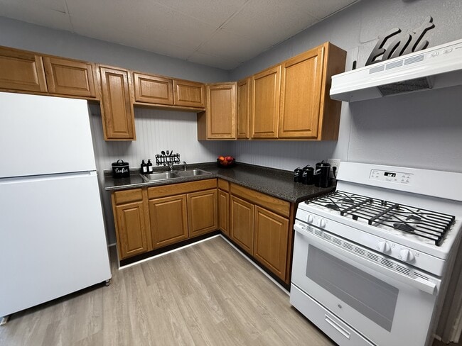 Photo - 273 S 7th St