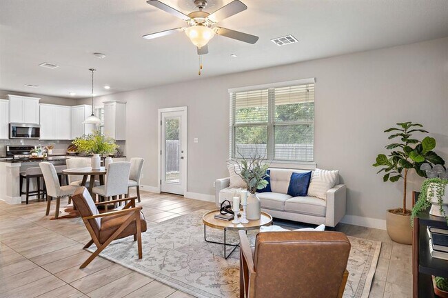 Photo - 3605 Talladega Trce