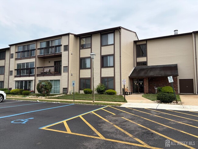 Building Photo - 278 Crosse Dr Unit 2G