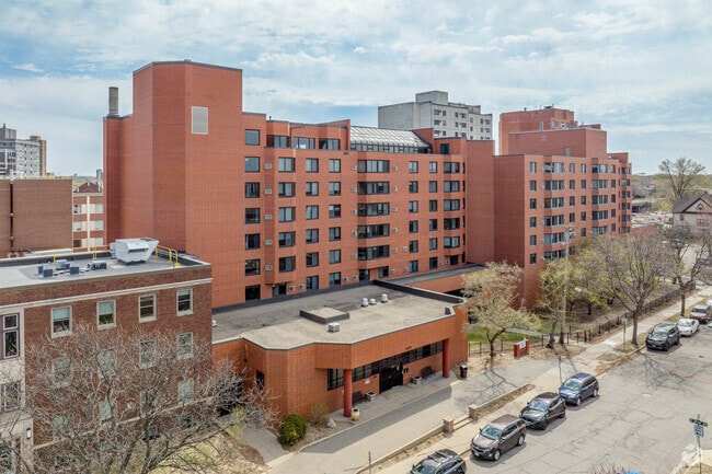 Runnstone Senior Living - Runnstone Senior Living