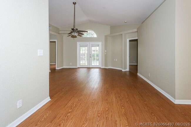 Photo - 6285 Lauderdale St