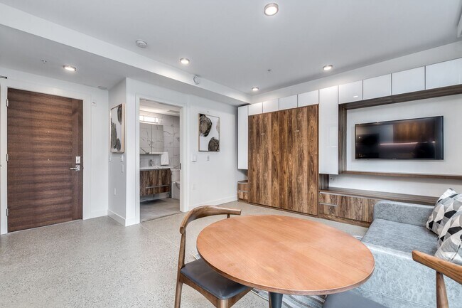 Photo - 1170 Barclay St Unit 103