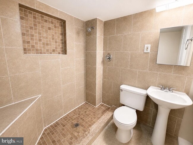 Photo - 2930 Wetherburn Ct
