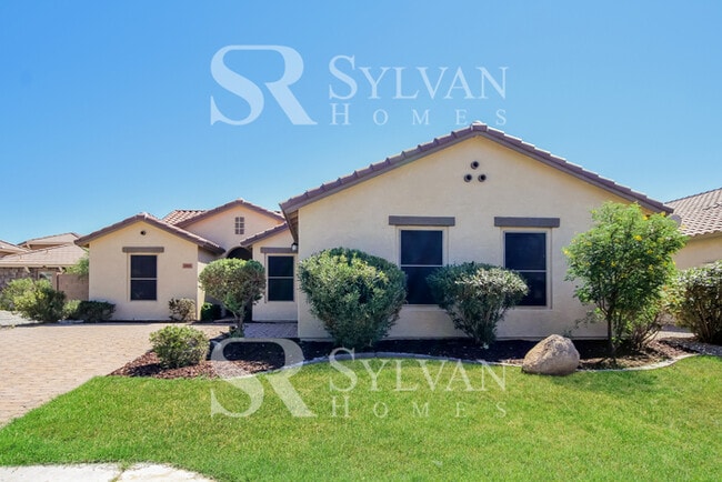 Building Photo - Coming HOME never felt so good!