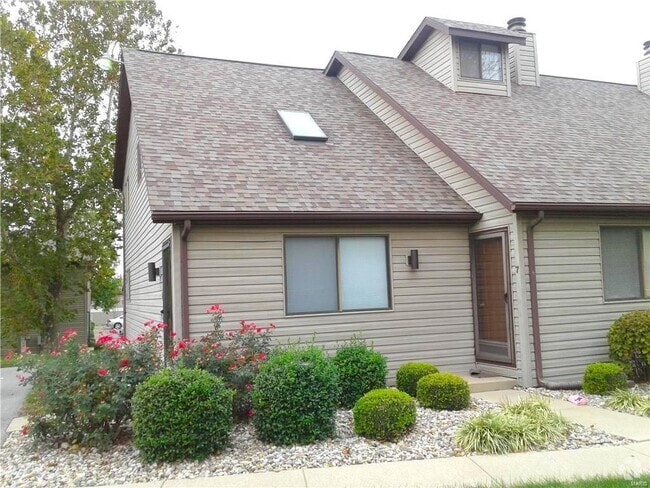 Building Photo - 425 Ponderosa Ave Rental