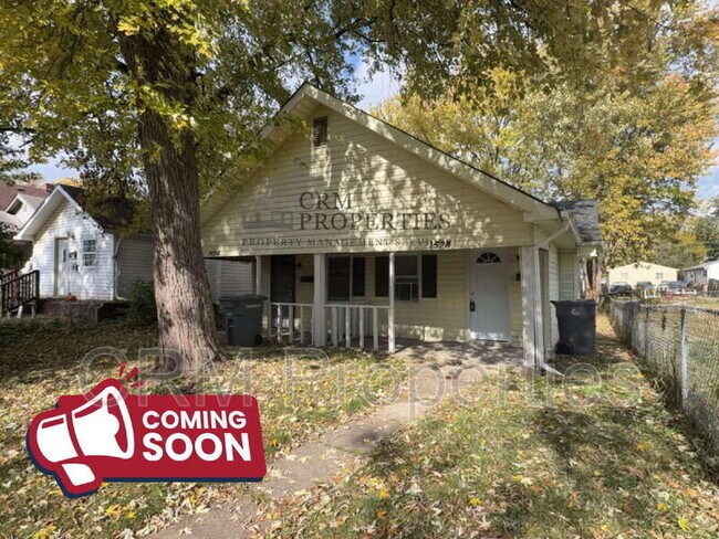 Building Photo - 1528 E Gimber St