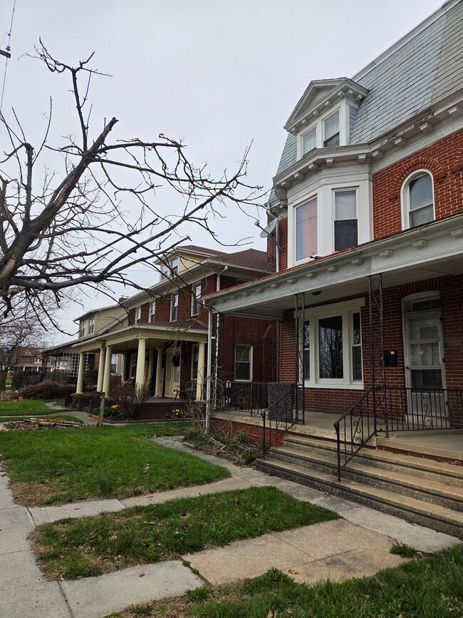 Building Photo - 503 Carlisle Ave Unit 503 CARLISLE AVE. #1