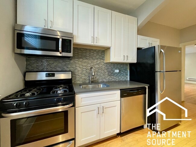 Building Photo - 2321 N Rockwell St Unit B1 Rental