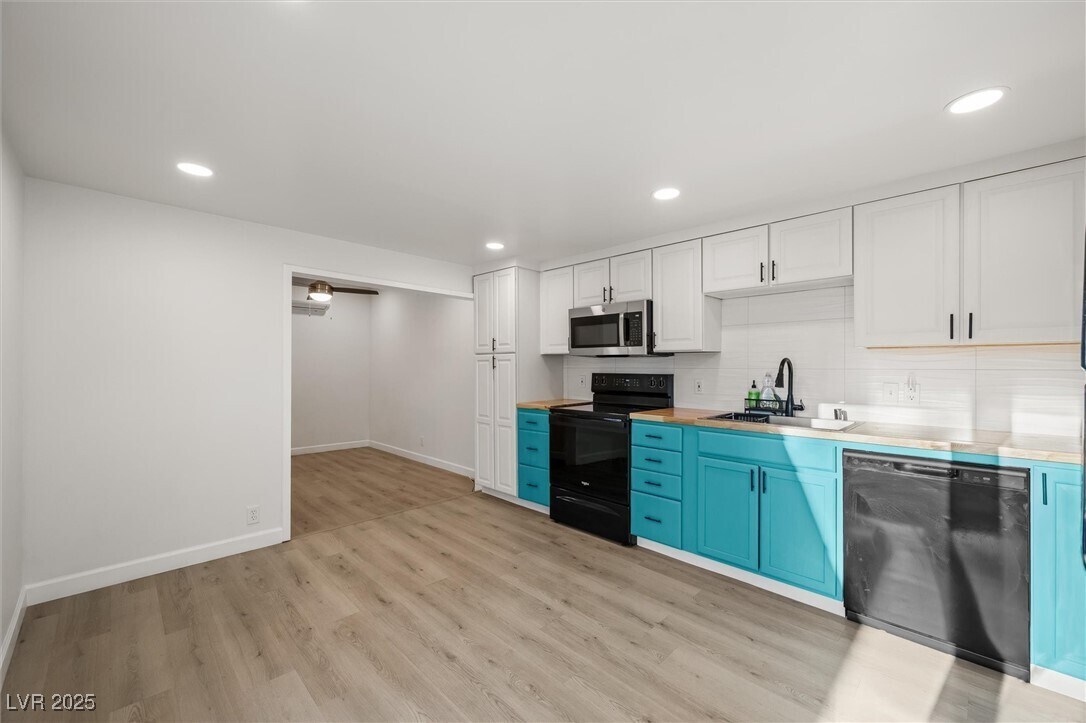 Photo - 4315 Ridgedale Ave