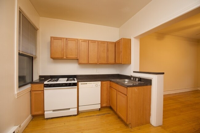 Photo - 1310 Oak Ave Unidad W4