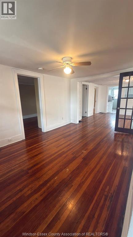 Photo - 843 Ellrose Ave