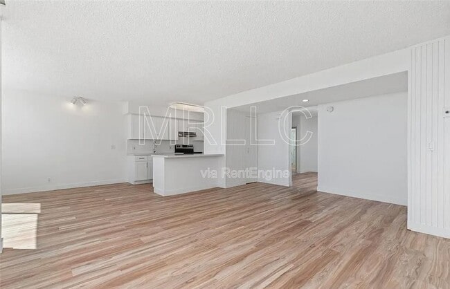 Photo - 420 Monterey Ln Unit R7