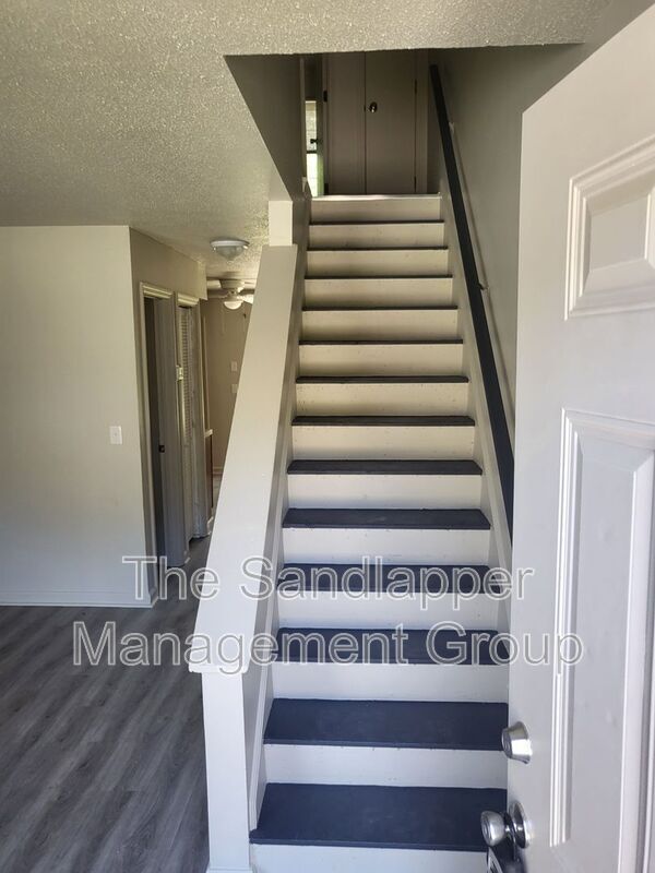 126 Langley Dr