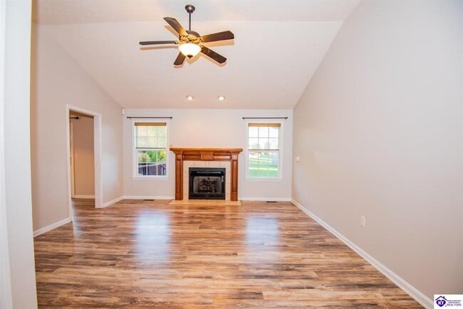 Photo - 605 Wind Brook Dr