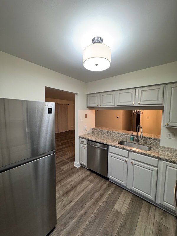 Photo - 347 Surrey Ct