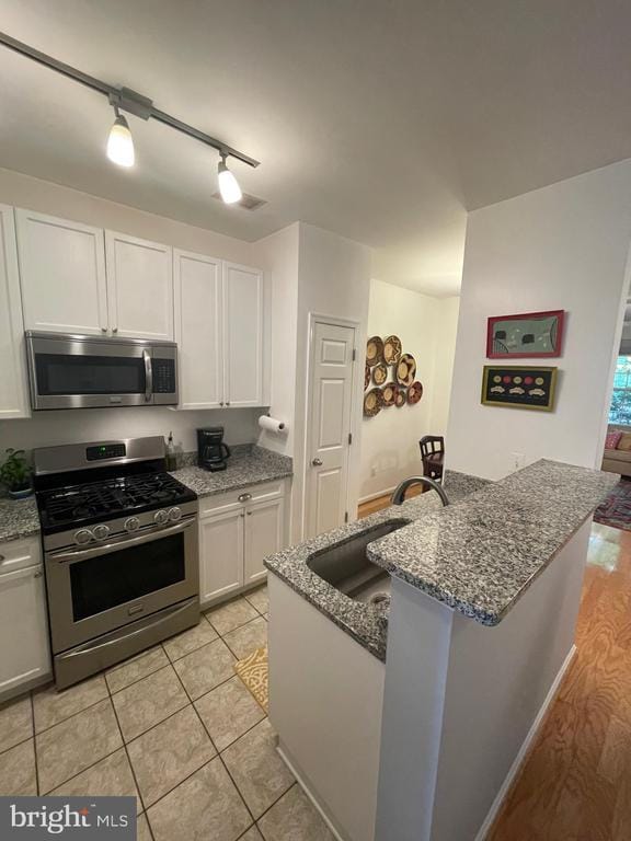 Photo - 2665 Manhattan Pl