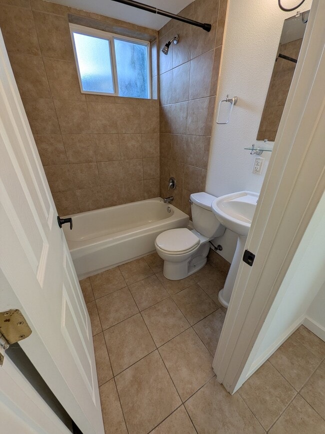 Photo - 1136 NW 62nd St