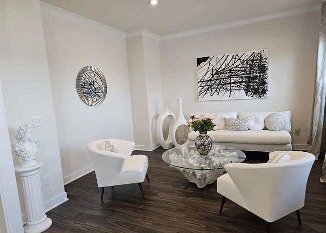 Photo - 3700 SF 4/4 Available Now!