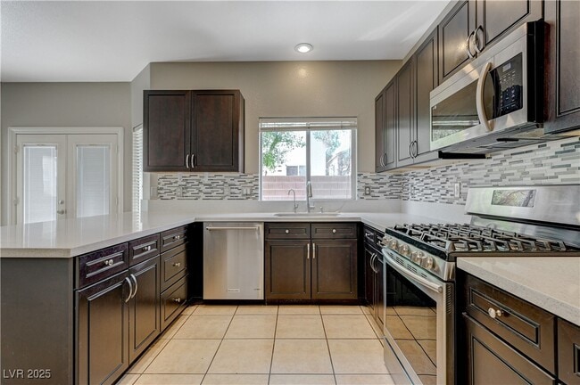 Photo - 971 Whispering Grove Ave