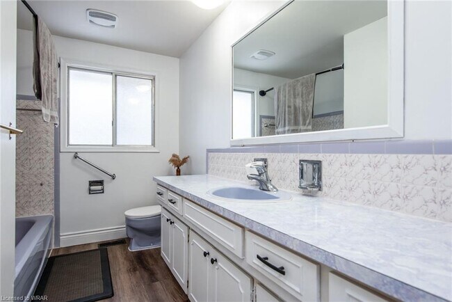 Photo - 77 Dalegrove Dr