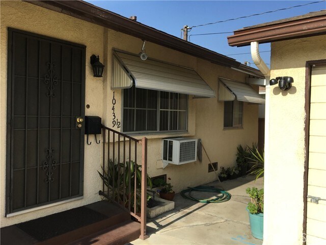 Photo - 10439 Western Ave Townhome