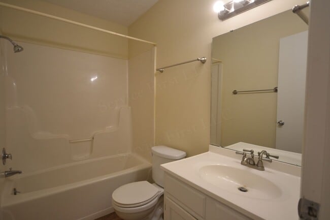 Photo - South Street Apartments Unit A