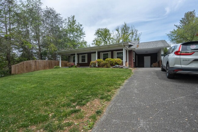 Beautiful 3 bed and 1 bath house in Johnso... - Beautiful 3 bed and 1 bath house in Johnso...