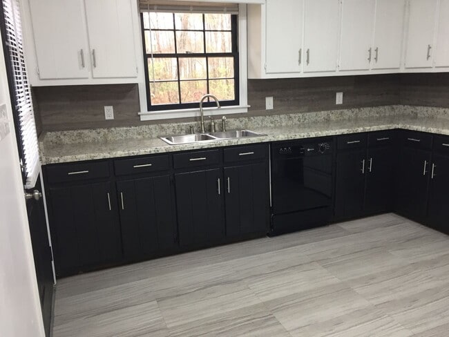 Photo - 95 Walenda Dr NW Unidad 95 Walenda Drive D