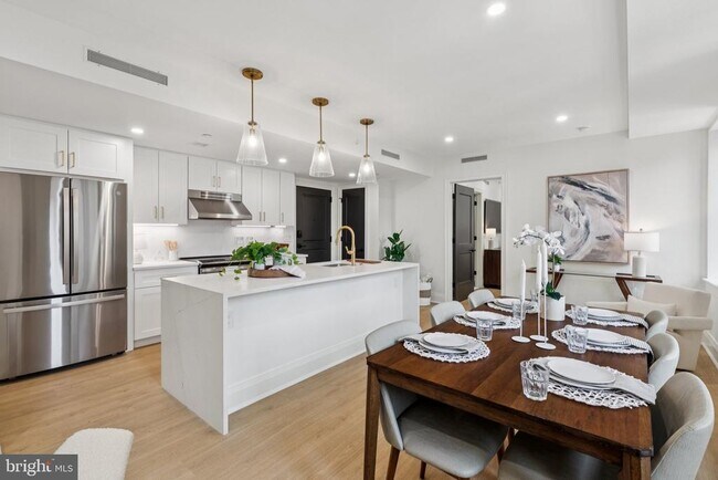 Photo - 135 S 19th St Unit 406