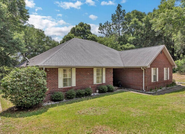 Photo - Lakefront Home