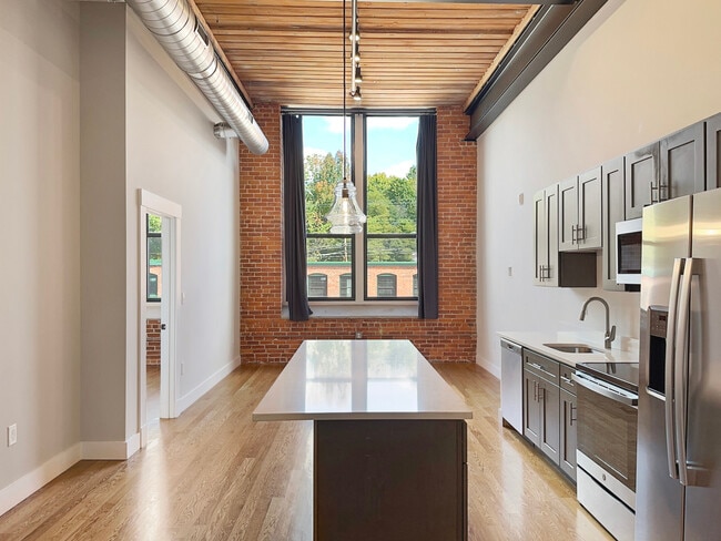 Photo - Jefferson Mills