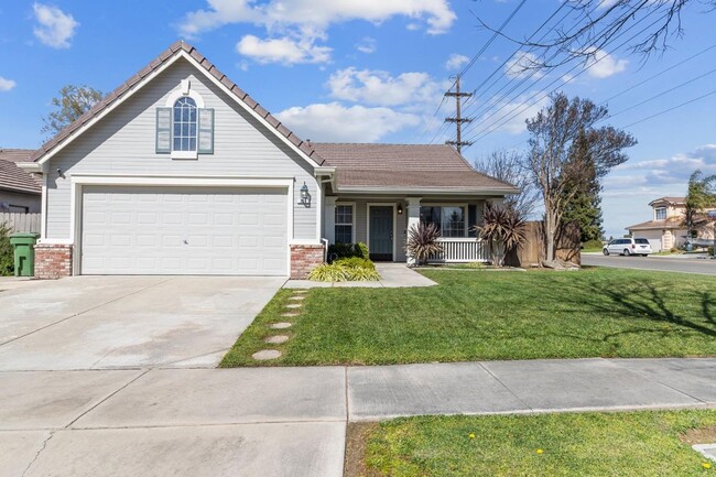 Coming in July!!! 3 Bedroom 2 bath! - Coming in July!!! 3 Bedroom 2 bath! House