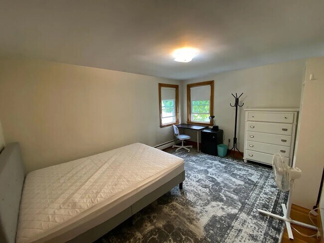 Photo - 247 South St