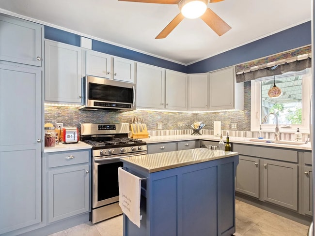 Photo - 170 Letchworth Ave