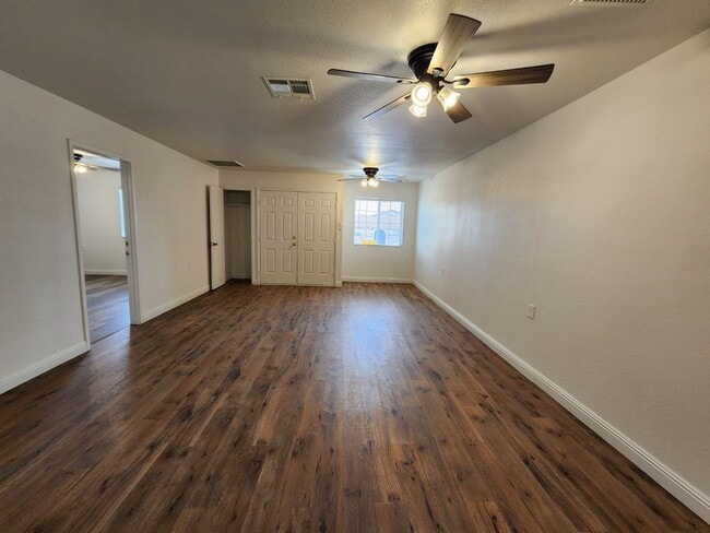 Photo - Renovated Beauty with a full-service Casita