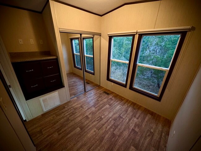 Photo - 3499 Fearless Treadway