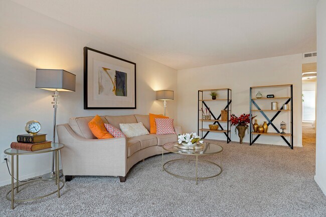 Lakeshore Landing Apartments
